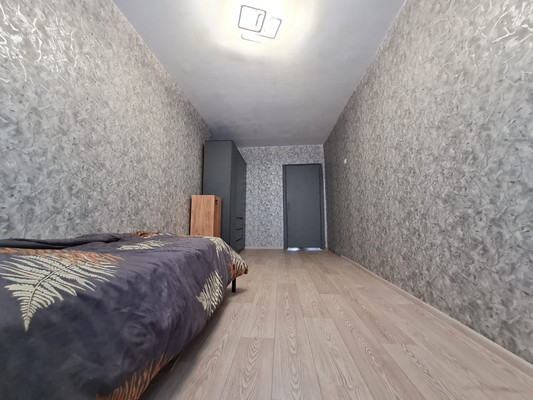 Продам трехкомнатную (3-комн.) квартиру, Почтовая ул, 15к2, Комсомольск-на-Амуре г