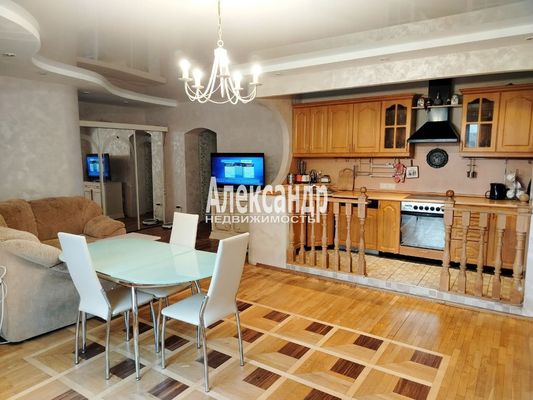 Продам двухкомнатную (2-комн.) квартиру, Выборгское ш, 5к1, Санкт-Петербург г