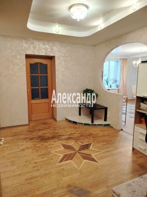 Продам двухкомнатную (2-комн.) квартиру, Выборгское ш, 5к1, Санкт-Петербург г