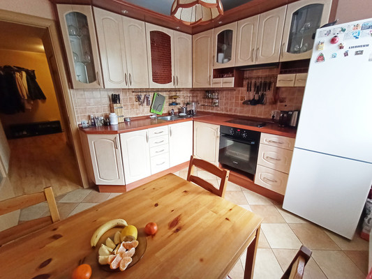 Продам двухкомнатную (2-комн.) квартиру, Сизова пр-кт, 25а, Санкт-Петербург г
