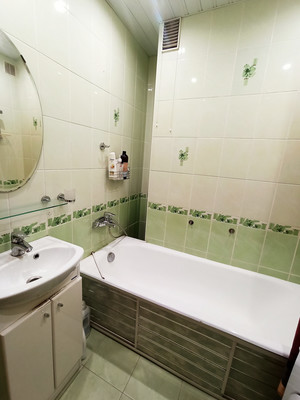 Продам двухкомнатную (2-комн.) квартиру, Сизова пр-кт, 25а, Санкт-Петербург г