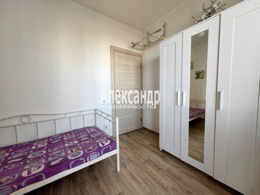Продам многокомнатную квартиру, Муринская дор, 14к2, Санкт-Петербург г