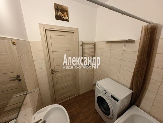 Продам многокомнатную квартиру, Муринская дор, 14к2, Санкт-Петербург г
