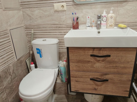 Продам однокомнатную (1-комн.) квартиру, Венеры ул, 23, Верхнетемерницкий п