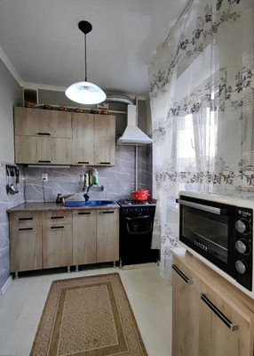 Продам трехкомнатную (3-комн.) квартиру, Ленина ул, 123, Белореченск г