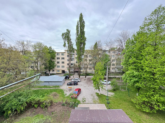 Продам однокомнатную (1-комн.) квартиру, Ватутина ул, 12, Нальчик г