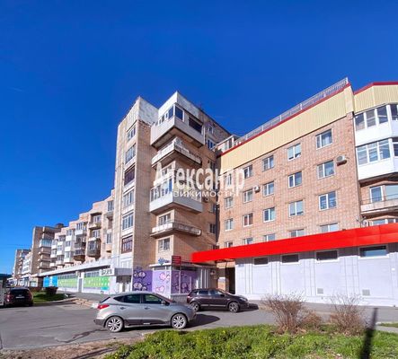 Продам трехкомнатную (3-комн.) квартиру, Ленина пр-кт, 28, Кириши г