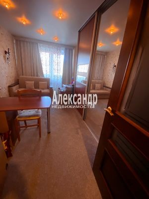 Продам трехкомнатную (3-комн.) квартиру, Ленина пр-кт, 28, Кириши г