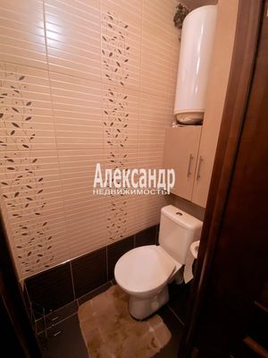 Продам трехкомнатную (3-комн.) квартиру, Ленина пр-кт, 28, Кириши г
