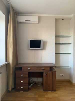Продам однокомнатную (1-комн.) квартиру, Сиреневый б-р, 44к1, Москва г
