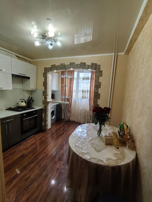 Продам двухкомнатную (2-комн.) квартиру, Звездная ул, 37, Туапсе г