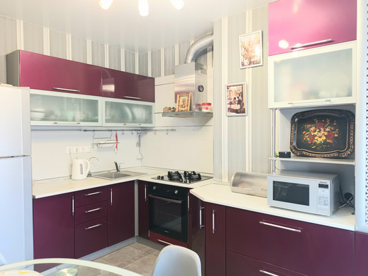 Продам трехкомнатную (3-комн.) квартиру, Северная Звезда ул, 7к1, Батайск г