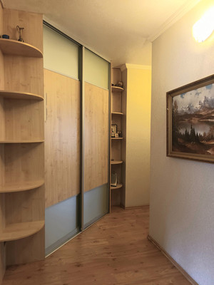 Продам трехкомнатную (3-комн.) квартиру, Северная Звезда ул, 7к1, Батайск г
