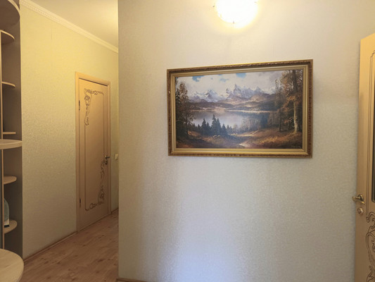 Продам трехкомнатную (3-комн.) квартиру, Северная Звезда ул, 7к1, Батайск г