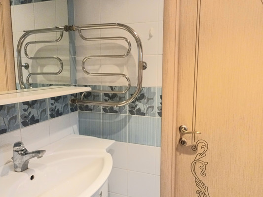 Продам трехкомнатную (3-комн.) квартиру, Северная Звезда ул, 7к1, Батайск г