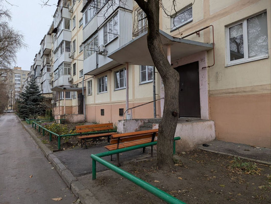 Продам трехкомнатную (3-комн.) квартиру, Стачки пр-кт, 235, Ростов-на-Дону г