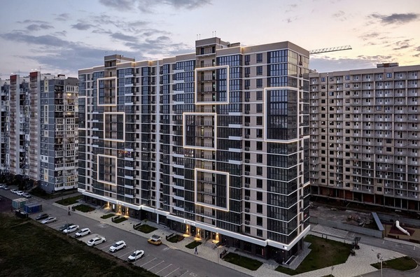 Продам двухкомнатную (2-комн.) квартиру, Западный Обход ул, 39к7, Краснодар г
