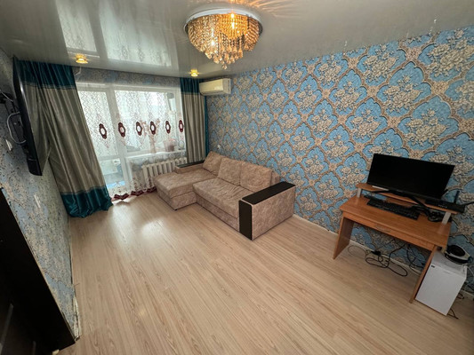 Продам двухкомнатную (2-комн.) квартиру, Юности б-р, 6к2, Комсомольск-на-Амуре г