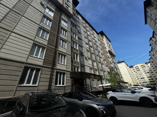 Продам трехкомнатную (3-комн.) квартиру, Шарданова ул, 46кв, Нальчик г