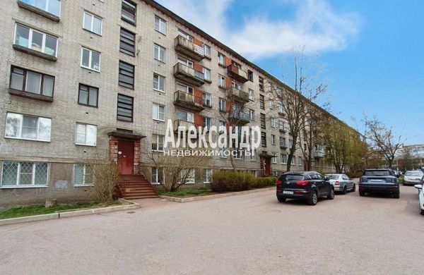 Продам двухкомнатную (2-комн.) квартиру, Гагарина ул, 25, Выборг г