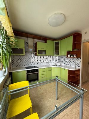 Продам трехкомнатную (3-комн.) квартиру, Щербакова ул, 4/18, Санкт-Петербург г