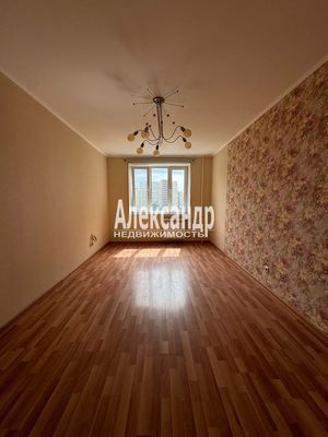 Продам трехкомнатную (3-комн.) квартиру, Щербакова ул, 4/18, Санкт-Петербург г