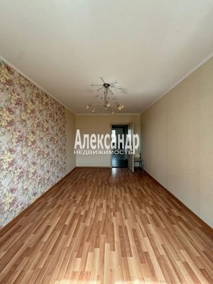 Продам трехкомнатную (3-комн.) квартиру, Щербакова ул, 4/18, Санкт-Петербург г