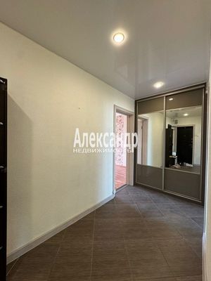Продам трехкомнатную (3-комн.) квартиру, Щербакова ул, 4/18, Санкт-Петербург г