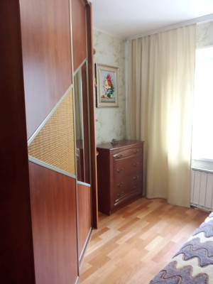 Продам двухкомнатную (2-комн.) квартиру, Свердлова ул, 40, Нижний Тагил г
