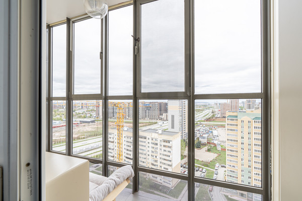 Продам двухкомнатную (2-комн.) квартиру, Победы пр-кт, 139ак2, Казань г