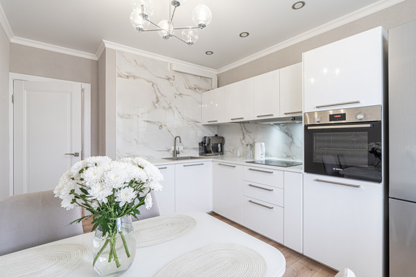 Продам двухкомнатную (2-комн.) квартиру, Победы пр-кт, 139ак2, Казань г