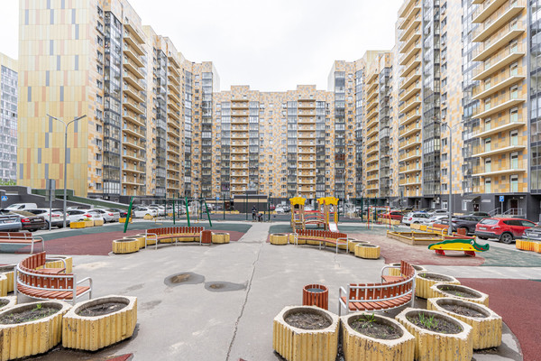 Продам двухкомнатную (2-комн.) квартиру, Победы пр-кт, 139ак2, Казань г