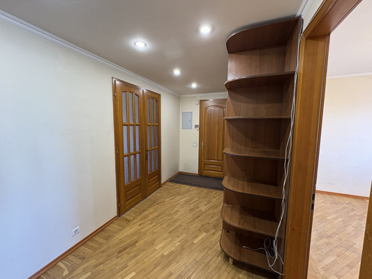 Продам трехкомнатную (3-комн.) квартиру, Гоголя ул, 38, Иркутск г