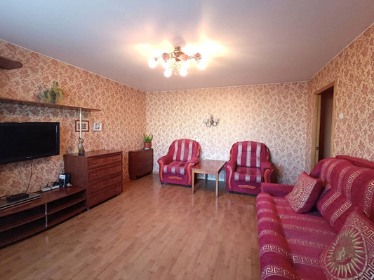 Продам двухкомнатную (2-комн.) квартиру, Индустриальный пр-кт, 36А, Санкт-Петербург г