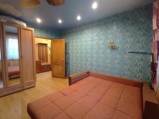 Продам двухкомнатную (2-комн.) квартиру, Индустриальный пр-кт, 36А, Санкт-Петербург г