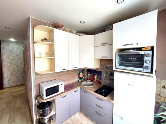Продам двухкомнатную (2-комн.) квартиру, Кулахметова ул, 14, Казань г
