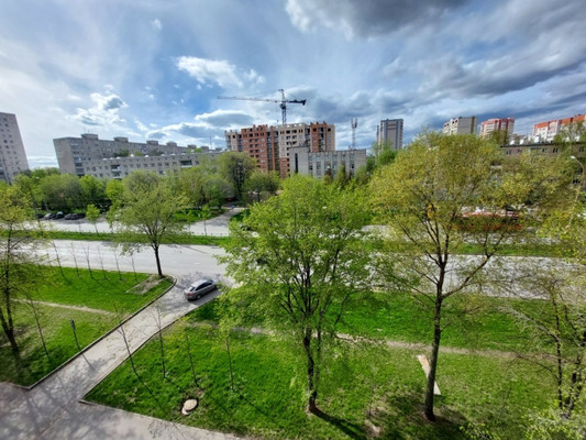 Продам двухкомнатную (2-комн.) квартиру, Кулахметова ул, 14, Казань г