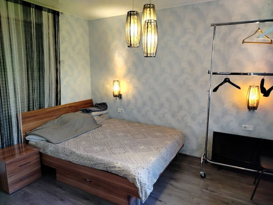 Продам трехкомнатную (3-комн.) квартиру, Верности ул, 13а, Санкт-Петербург г