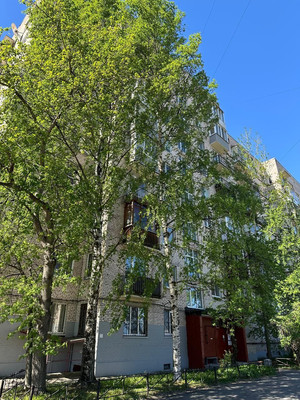 Продам трехкомнатную (3-комн.) квартиру, Верности ул, 13а, Санкт-Петербург г