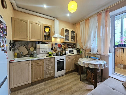 Продам однокомнатную (1-комн.) квартиру, Тургенева ул, 15/24, Ступино г
