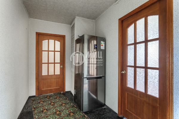 Продам двухкомнатную (2-комн.) квартиру, Новосибирская ул, 6к1, Москва г