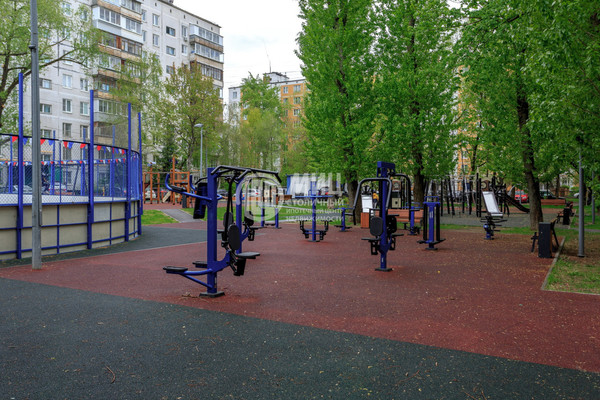 Продам двухкомнатную (2-комн.) квартиру, Новосибирская ул, 6к1, Москва г