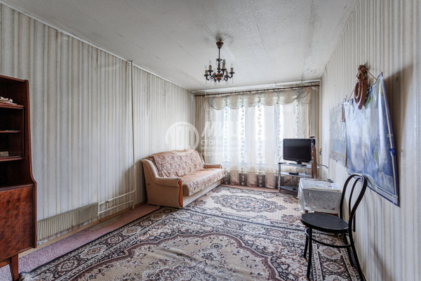 Продам двухкомнатную (2-комн.) квартиру, Новосибирская ул, 6к1, Москва г