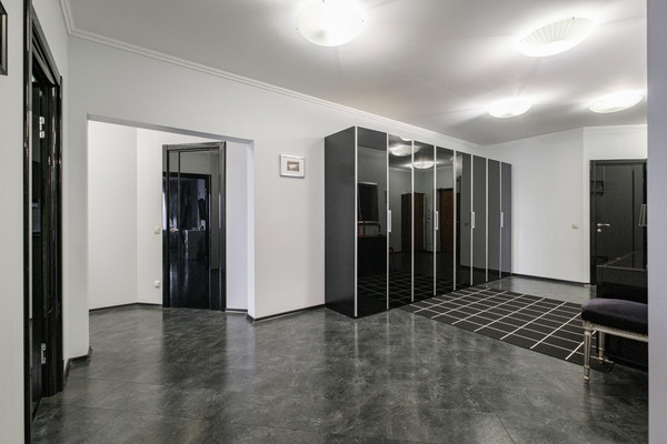 Продам трехкомнатную (3-комн.) квартиру, Варшавская ул, 23Ак2, Санкт-Петербург г