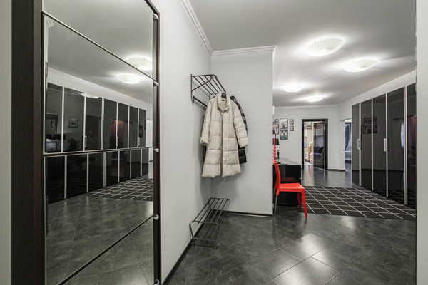 Продам трехкомнатную (3-комн.) квартиру, Варшавская ул, 23Ак2, Санкт-Петербург г
