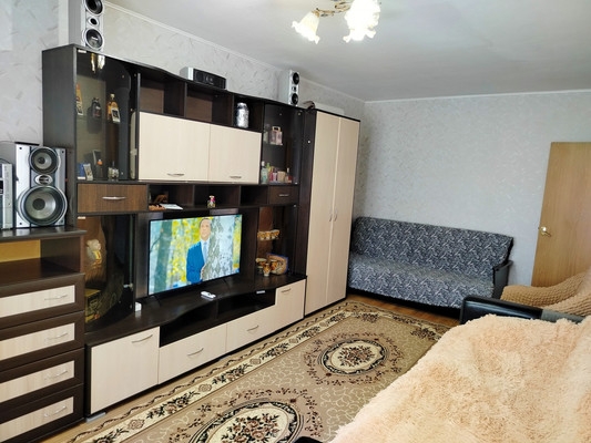 Продам двухкомнатную (2-комн.) квартиру, Советская ул, 21а, Отрадное г
