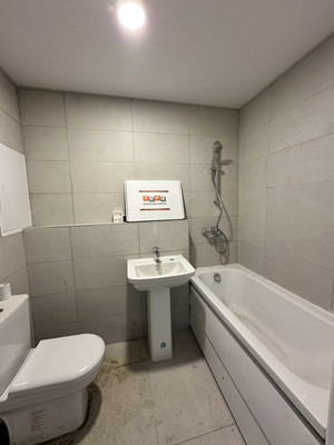 Продам однокомнатную (1-комн.) квартиру, Победы ул, 1к4, Десна д