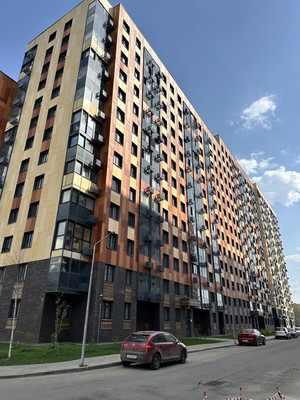 Продам однокомнатную (1-комн.) квартиру, Победы ул, 1к4, Десна д