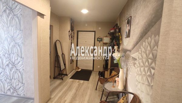 Продам двухкомнатную (2-комн.) квартиру, Загородная ул, 43к5, Колпино г