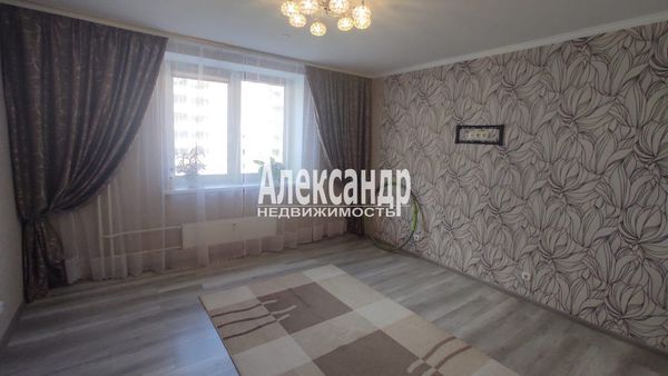 Продам двухкомнатную (2-комн.) квартиру, Загородная ул, 43к5, Колпино г